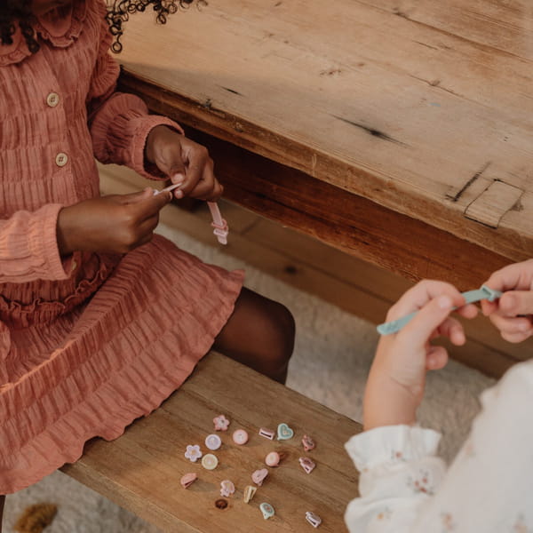 Zestaw do robienia bransoletek Little Dutch Fairy Garden – detale i zawieszki