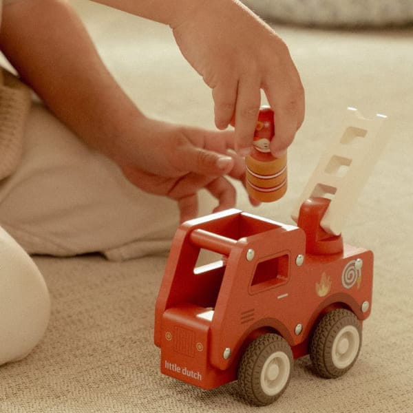 Little Dutch straż pożarna FSC – detale zabawki