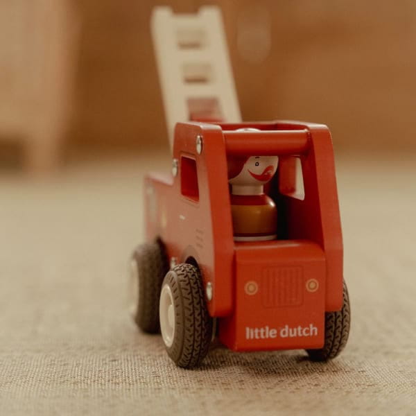 Little Dutch straż pożarna FSC – opakowanie i zawartość