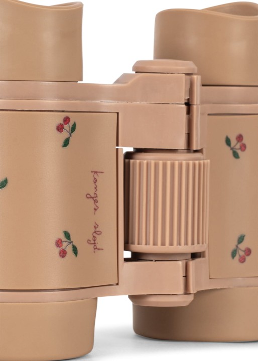 Konges Sløjd lornetka dziecięca Explorer Binoculars w wiśnie zbliżenie detali