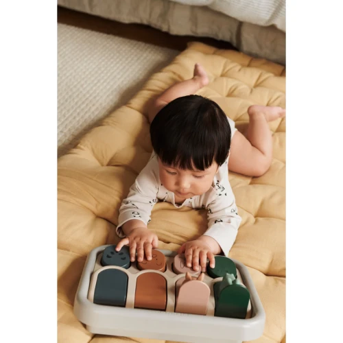 liewood-aviva-zabawka-pop-up-sandy-multi-mix-zabawa-z-dzieckiem