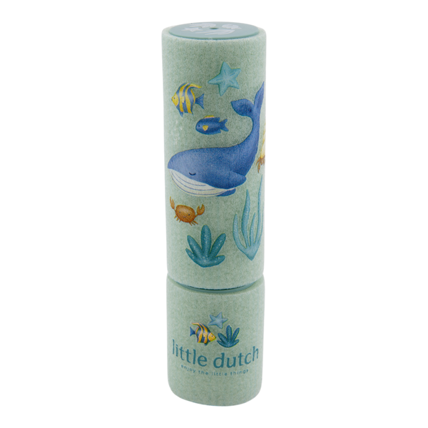 Piankowy pistolet na wodę Ocean World z góry na białym tle