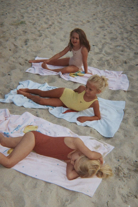 2-pak-kostiumow-kapielowych-marva-lookbook-2