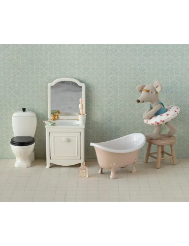 Maileg Bathtub Mouse Rose – wanna w aranżacji łazienki dla myszek
