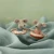 Maileg Beach Mouse with Float – Little Sister w plażowej scence z myszkami