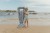 dziecko-z-materacem-ocean-world-na-plazy-1