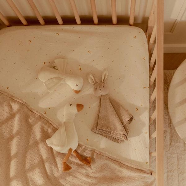 Little Dutch zestaw prezentowy dzianinowy Newborn Naturals w łóżeczku