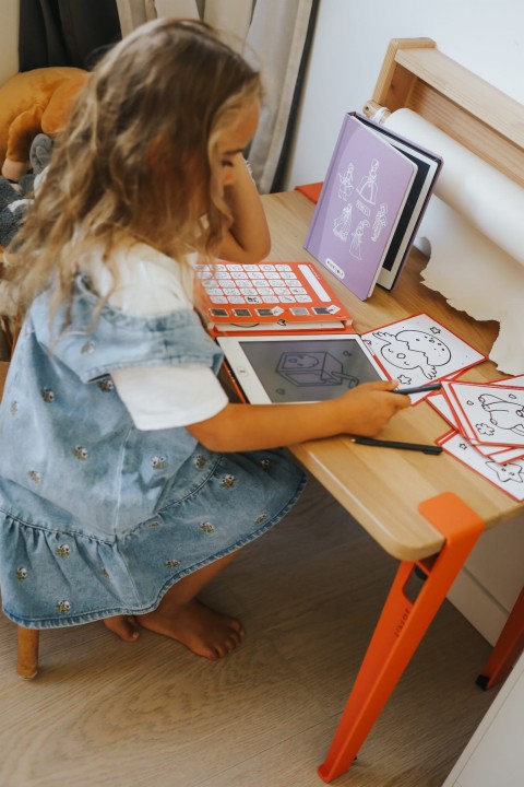 tablet-do-rysowania-lcd-kidydraw-mini-princess-uzycie-3