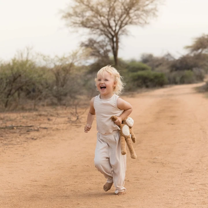 little-dutch-przytulanka-malpka-safari-friends-grs-safari.webp