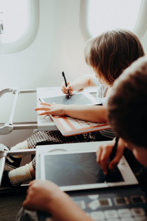 tablet-do-rysowania-lcd-kidydraw-mini-galaxy-uzycie-1