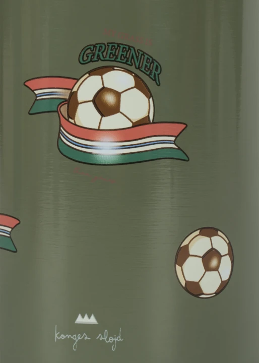 butelka-termiczna-green-kick-it-detal-pilki