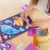 dziecko-tworzy-obrazek-z-folia