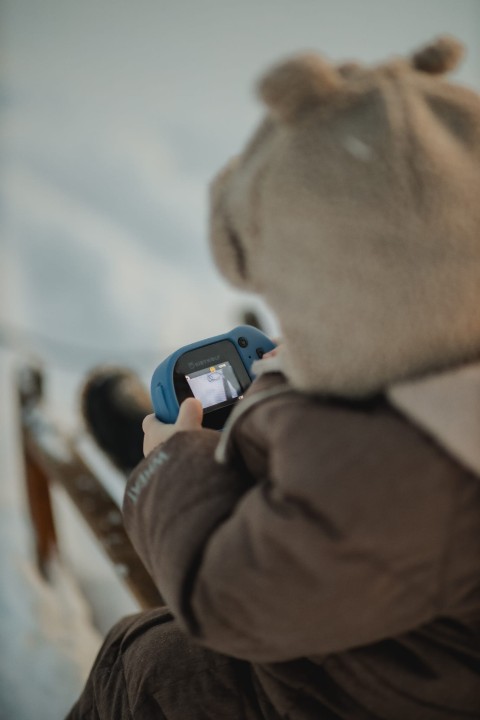 aparat-cyfrowy-wodoodporny-kidycam-niebieski-uzycie-4