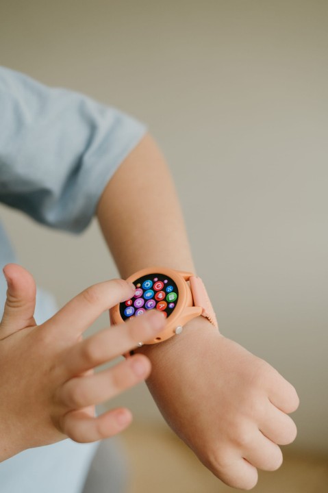 smartwatch-dla-dzieci-k-watch-coral-uzycie-1