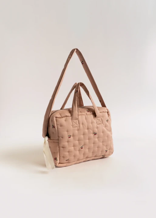 Konges Sløjd Doll Bag Cherry Blush widok z boku
