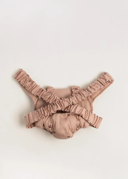 Konges Sløjd Doll Carrier Cherry Blush widok pasków z tyłu