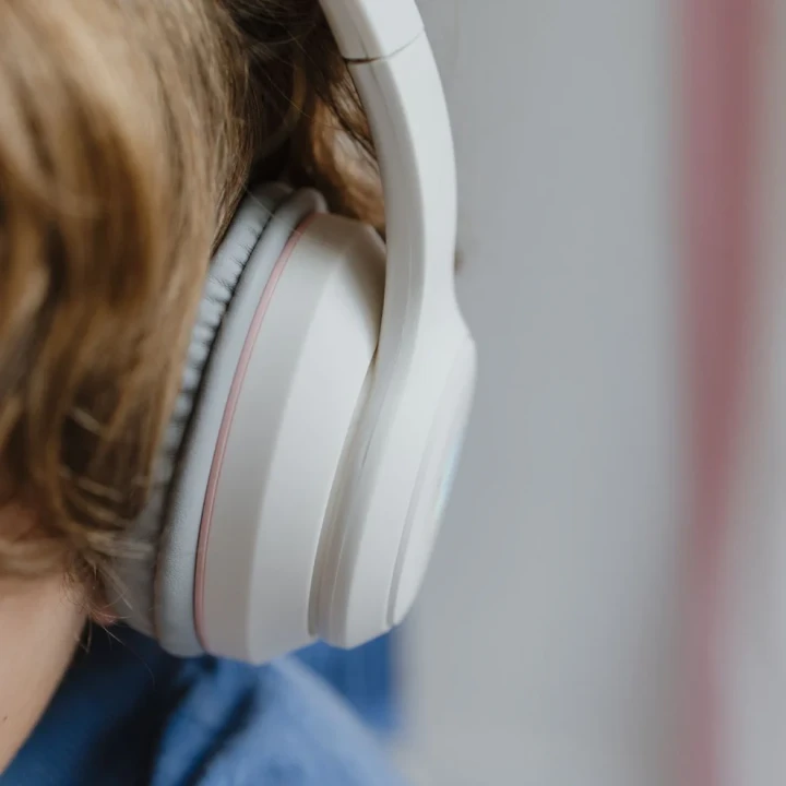 KIDYWOLF KIDYEARS Rabbit – miękki nausznik słuchawek dla dzieci