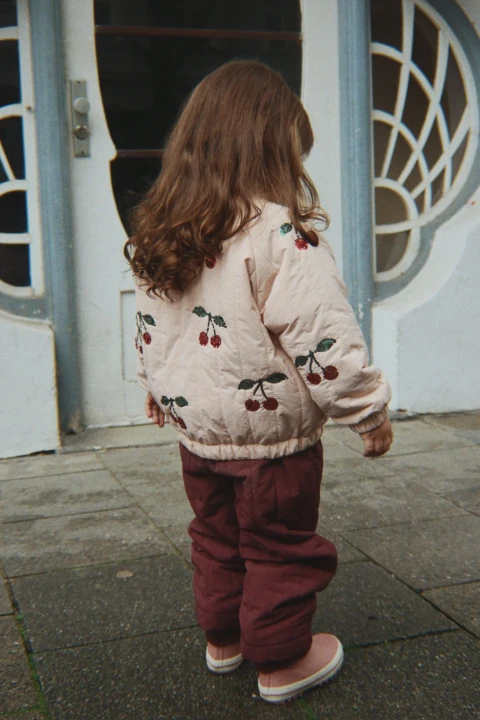 Konges Sløjd Juno Sequin Cameo Rose – kurtka od tyłu