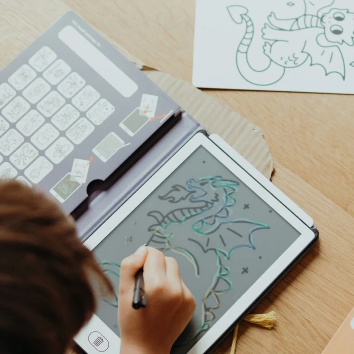 KIDYDRAW-MINI rysowanie smoka z karty baśniowej