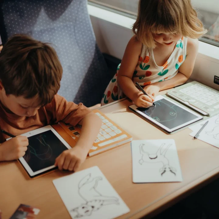 KIDYDRAW-MINI karty ze zwierzętami do rysowania w podróży