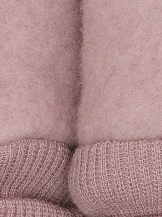 Detal rękawiczek HUTTEliHUT Mittens Wool Fleece Woodrose – prążkowany mankiet, wełniany materiał i metka