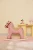 Konik na biegunach Mila Kids Concept w pokoju dziecka