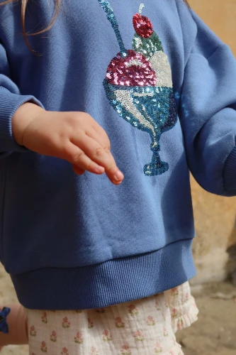 Konges Sløjd Loumilla Colony Blue – bluza dziecięca z cekinami w stylizacji