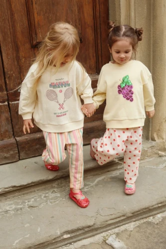 Lou Sequin Sea Mist – bluza dziecięca z cekinami w stylizacji