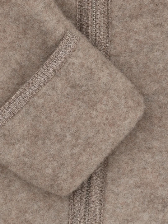 HUTTEliHUT Pram Suit Ears Wool Fleece Savannah Melange – detal zamka i prążkowanego wykończenia