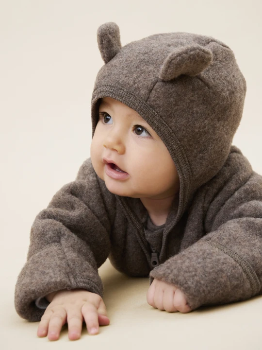 HUTTEliHUT Pram Suit Ears Wool Fleece Brown Melange na dziecku