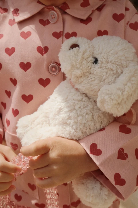 Madeleine Puppy Fiola miękki pluszowy piesek z kokardką