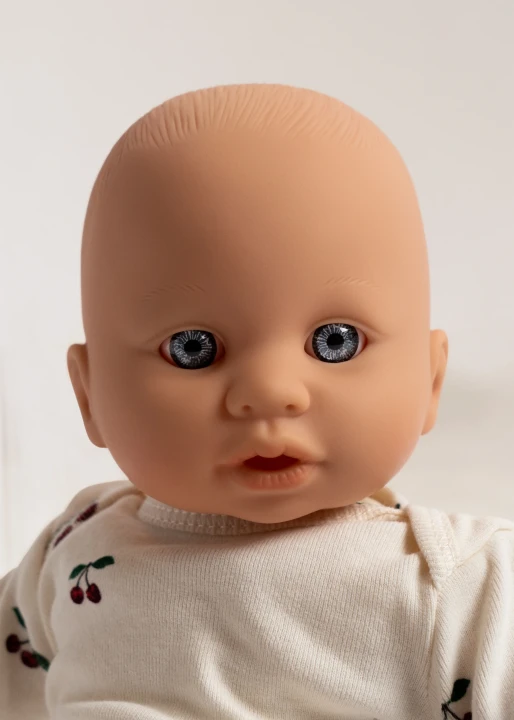 Konges Sløjd Elli The Doll detal twarzy lalki