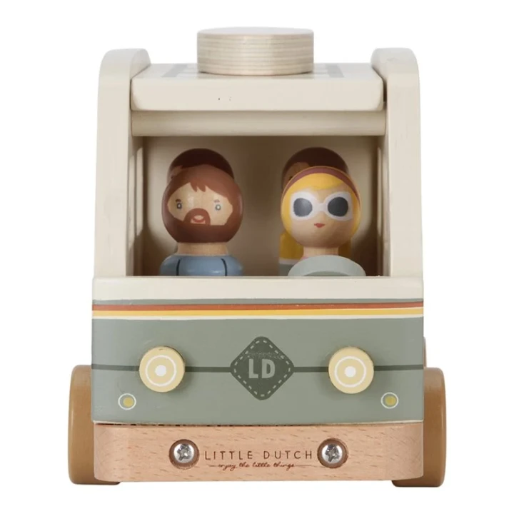 Vintage Camper Little Dutch – przód kampera z figurkami