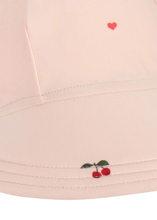 Merle Frill Cherry Coeur Rose – detal wzoru wiśni na kapeluszu UV