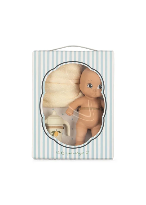 Bath Buddy Niko – lalka do kąpieli otulona ręcznikiem