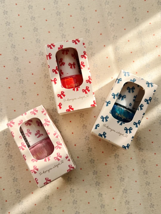 Konges Sløjd Twinkle Peel-Off Nail Art – lakiery do paznokci dla dzieci w różnych kolorach