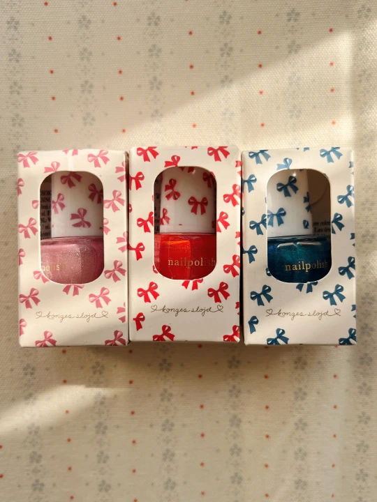 Twinkle Peel-Off Nail Art Konges Sløjd – kolekcja dziecięcych lakierów peel-off