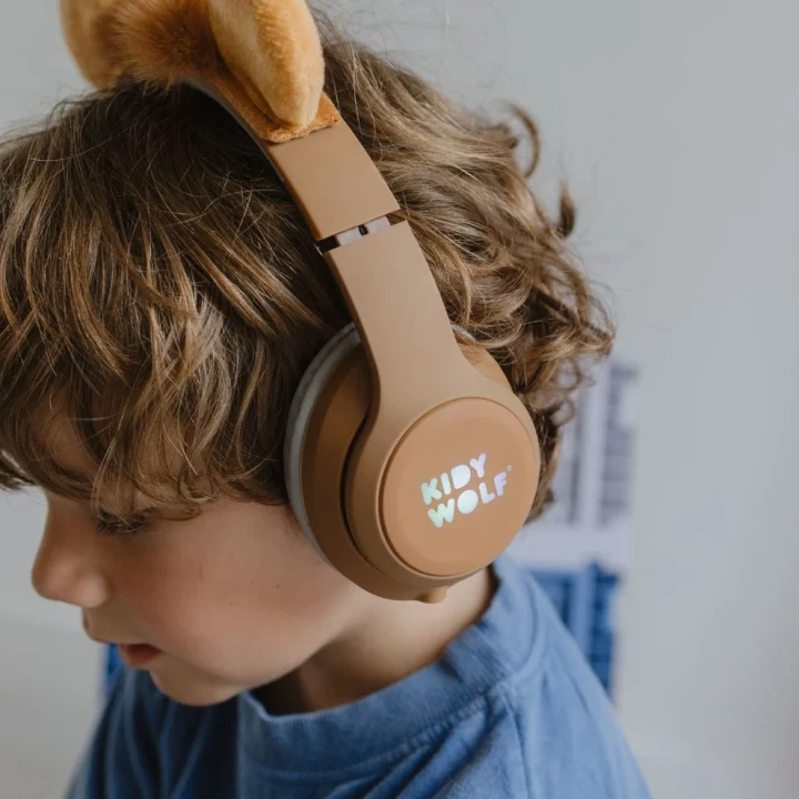 KIDYEARS Lion – miękkie nauszniki i brązowa muszla słuchawek