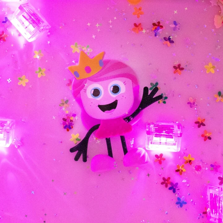 Glo Pals Princess Ida różowa świecąca postać do zabawy sensorycznej w wodzie