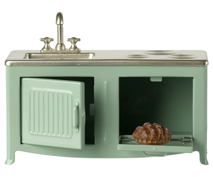 Maileg Kitchen Mouse Mint – kuchnia z otwieraną szafką i piekarnikiem z tartą